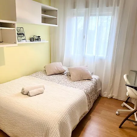 Em Encantador Quarto em Acomodações Particulares *